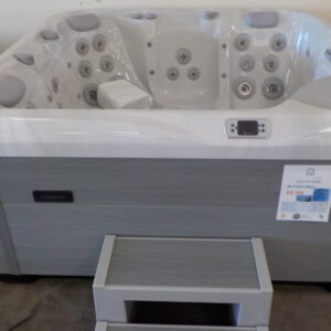Aquasolus Spas 110v and 220v hot tubs